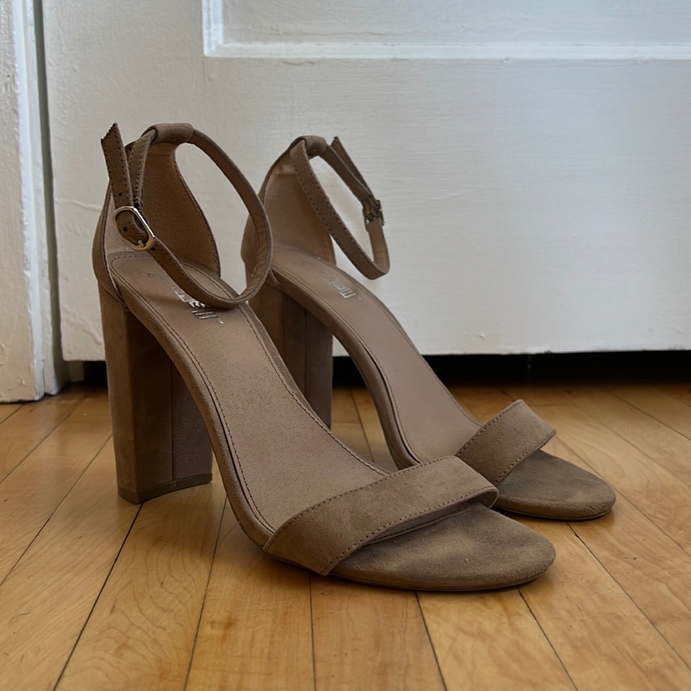 SOLD Tan Suede 4” Block Heels Size 9